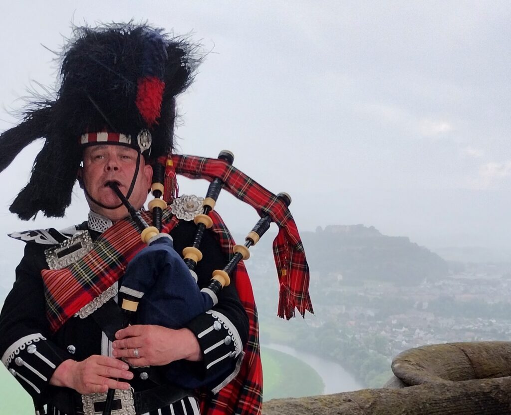 Elite Scots Piper for Hire